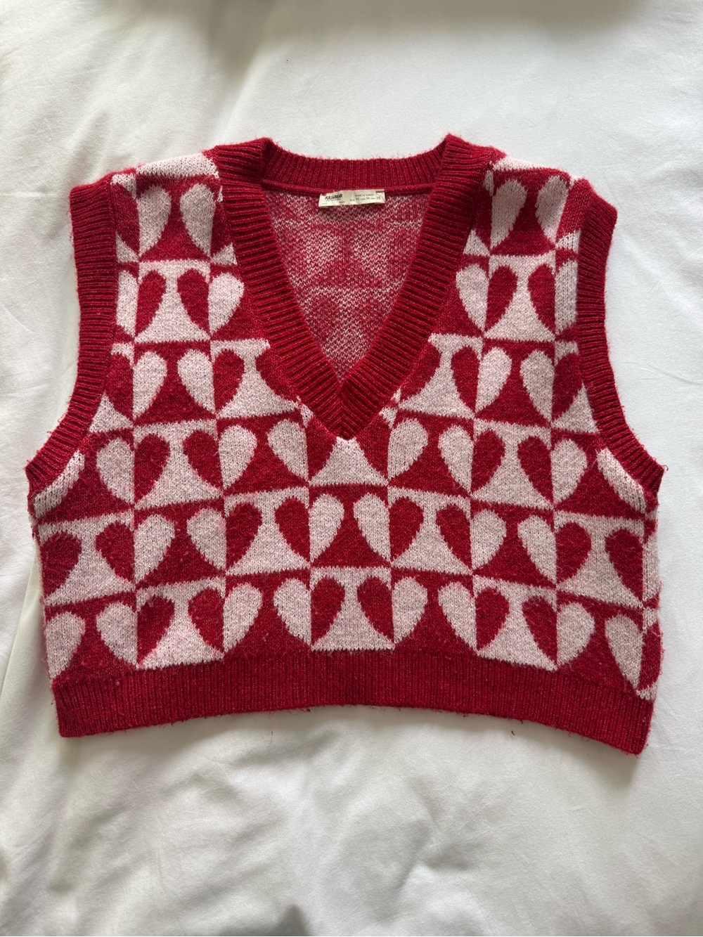 Pull&Bear Heart Pattern V-Neck Sweater Vest